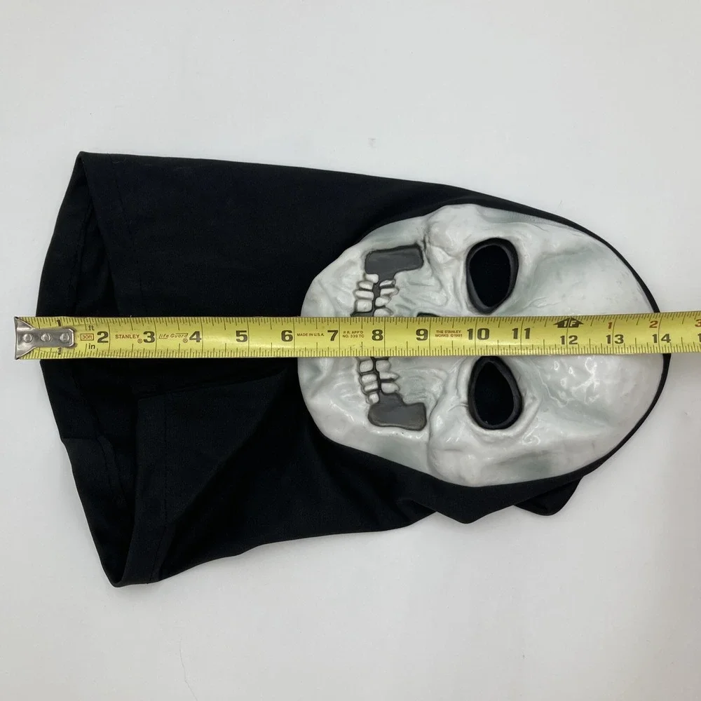 Easter Unlimited Fun World Grinning Skull Skeleton Shroud Halloween Mask Costume
